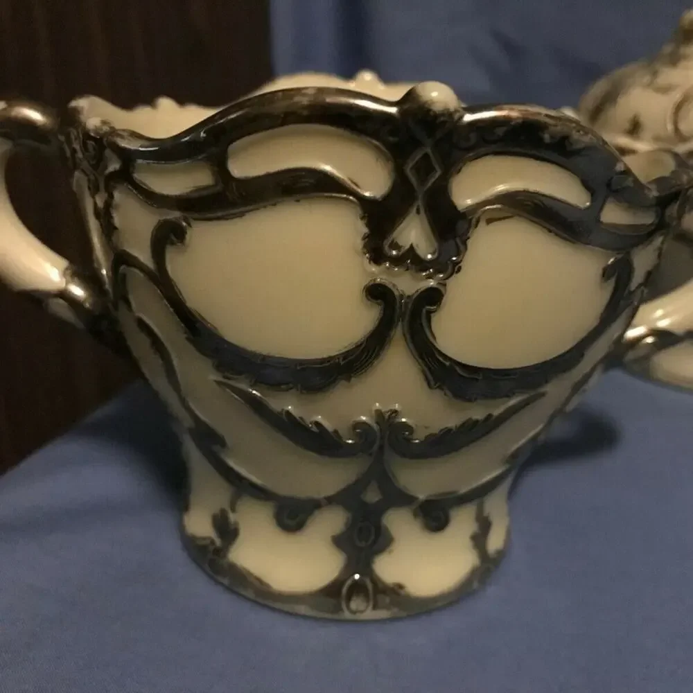 RARE~~4 PC. DIAMOND MAPLE ‎ LEAF CUSTARD GLASS